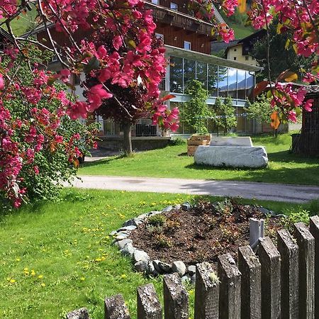 Landhaus Alpenrose - Feriendomizile Pichler Heiligenblut Exterior foto